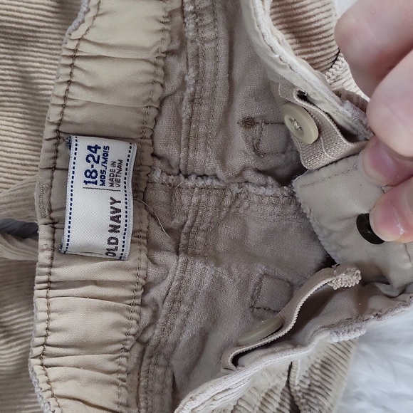 Old Navy Beige Corduroy Baby Boy Pants Size 18-24 Months - Picture 3 of 4